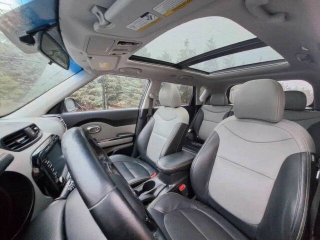 Серый Киа Soul, объемом двигателя 2 л и пробегом 76 тыс. км за 6300 $, фото 10 на Automoto.ua