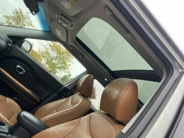 Серый Киа Soul, объемом двигателя 2 л и пробегом 72 тыс. км за 7800 $, фото 9 на Automoto.ua