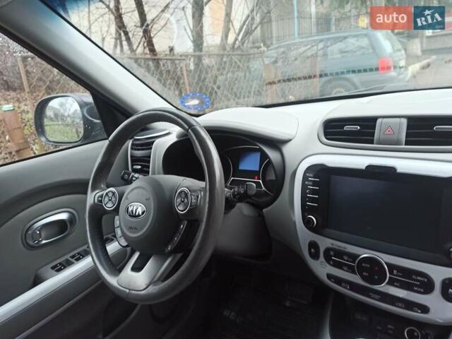 Сірий Кіа Soul, об'ємом двигуна 0 л та пробігом 130 тис. км за 7690 $, фото 1 на Automoto.ua