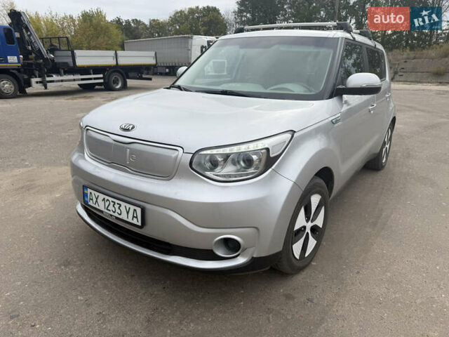 Сірий Кіа Soul, об'ємом двигуна 0 л та пробігом 82 тис. км за 8600 $, фото 1 на Automoto.ua