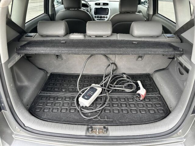 Киа Soul 2016 в Луцке на Automoto.ua Серый Киа Soul, объемом двигателя 0 л и пробегом 110 тыс. км за 9600 $, фото 16 на Automoto.ua