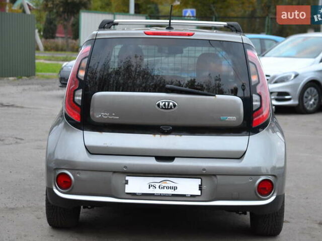 Киа Soul 2016 в Луцке на Automoto.ua Серый Киа Soul, объемом двигателя 0 л и пробегом 125 тыс. км за 5999 $, фото 8 на Automoto.ua