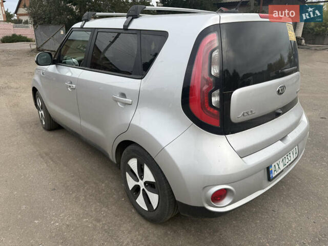Сірий Кіа Soul, об'ємом двигуна 0 л та пробігом 82 тис. км за 8600 $, фото 2 на Automoto.ua