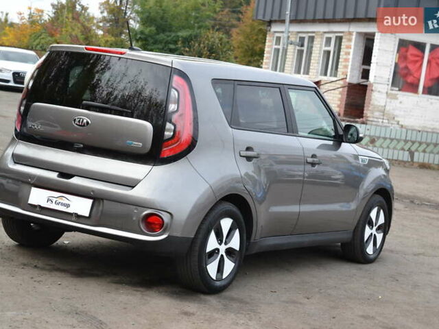 Киа Soul 2016 в Луцке на Automoto.ua Серый Киа Soul, объемом двигателя 0 л и пробегом 100 тыс. км за 11500 $, фото 6 на Automoto.ua