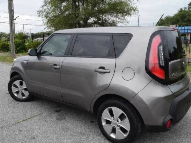 Сірий Кіа Soul, об'ємом двигуна 1.6 л та пробігом 99 тис. км за 5000 $, фото 6 на Automoto.ua