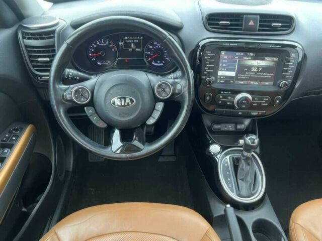 Киа Soul 2016 в Днепре (Днепропетровске) на Automoto.ua Серый Киа Soul, объемом двигателя 2 л и пробегом 73 тыс. км за 2100 $, фото 10 на Automoto.ua