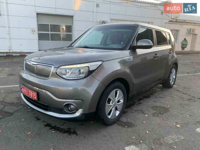 Сірий Кіа Soul, об'ємом двигуна 0 л та пробігом 142 тис. км за 7250 $, фото 1 на Automoto.ua