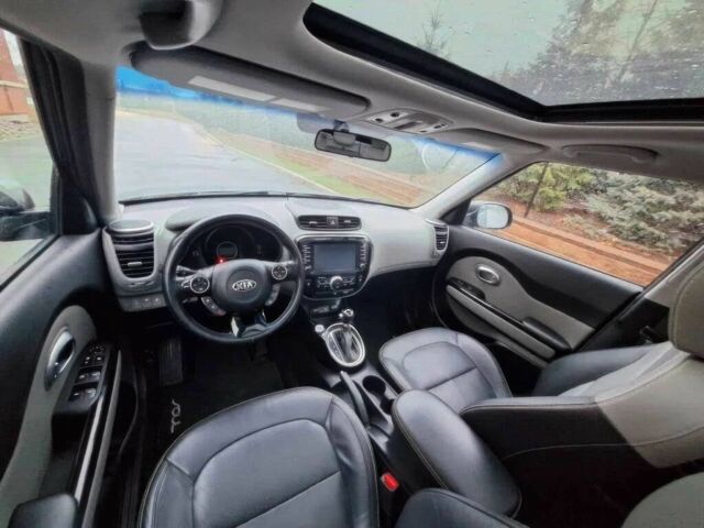 Серый Киа Soul, объемом двигателя 2 л и пробегом 76 тыс. км за 6300 $, фото 7 на Automoto.ua