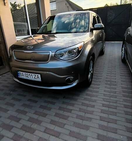Серый Киа Soul, объемом двигателя 0 л и пробегом 82 тыс. км за 11500 $, фото 15 на Automoto.ua