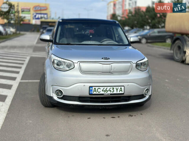 Сірий Кіа Soul, об'ємом двигуна 0 л та пробігом 161 тис. км за 10200 $, фото 13 на Automoto.ua
