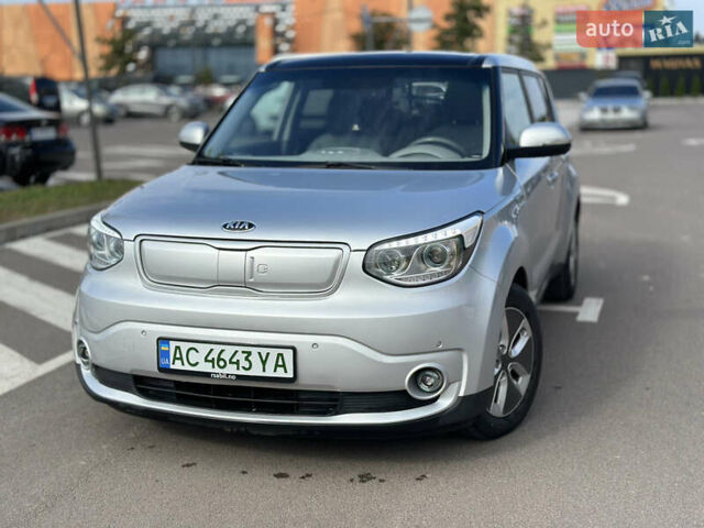 Сірий Кіа Soul, об'ємом двигуна 0 л та пробігом 161 тис. км за 10200 $, фото 11 на Automoto.ua