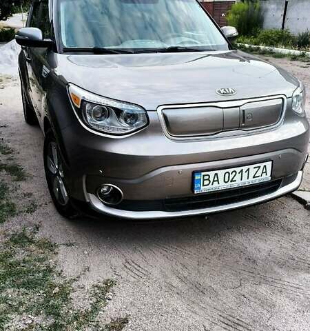 Серый Киа Soul, объемом двигателя 0 л и пробегом 82 тыс. км за 11500 $, фото 36 на Automoto.ua