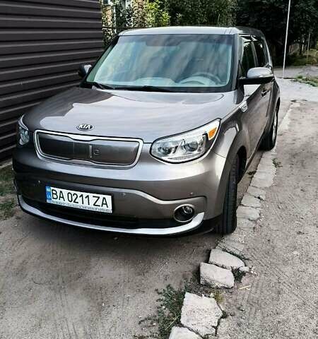 Серый Киа Soul, объемом двигателя 0 л и пробегом 82 тыс. км за 11500 $, фото 35 на Automoto.ua