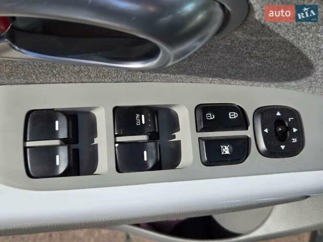 Серый Киа Soul, объемом двигателя 0 л и пробегом 116 тыс. км за 8900 $, фото 11 на Automoto.ua