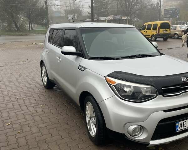Сірий Кіа Soul, об'ємом двигуна 2 л та пробігом 139 тис. км за 10000 $, фото 1 на Automoto.ua
