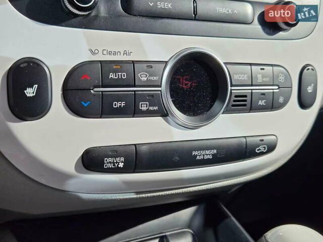 Серый Киа Soul, объемом двигателя 0 л и пробегом 116 тыс. км за 8900 $, фото 23 на Automoto.ua