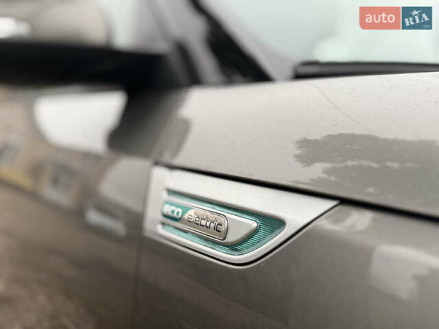 Сірий Кіа Soul, об'ємом двигуна 0 л та пробігом 141 тис. км за 10444 $, фото 35 на Automoto.ua