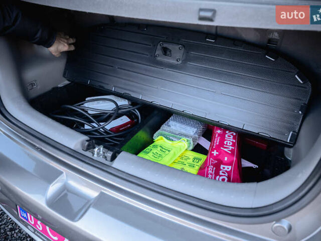 Сірий Кіа Soul, об'ємом двигуна 0 л та пробігом 46 тис. км за 11750 $, фото 9 на Automoto.ua