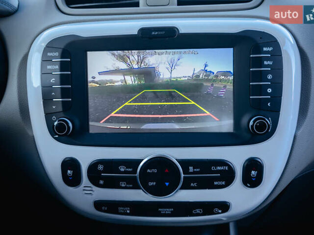 Сірий Кіа Soul, об'ємом двигуна 0 л та пробігом 46 тис. км за 11750 $, фото 18 на Automoto.ua