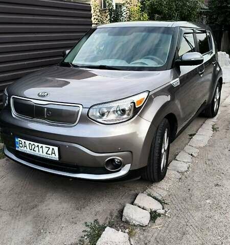 Серый Киа Soul, объемом двигателя 0 л и пробегом 82 тыс. км за 11500 $, фото 39 на Automoto.ua