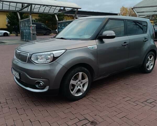 Серый Киа Soul, объемом двигателя 0 л и пробегом 130 тыс. км за 6150 $, фото 4 на Automoto.ua