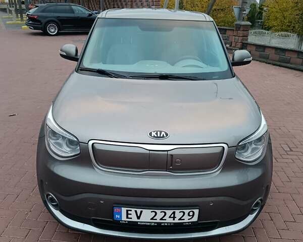 Серый Киа Soul, объемом двигателя 0 л и пробегом 130 тыс. км за 6150 $, фото 8 на Automoto.ua