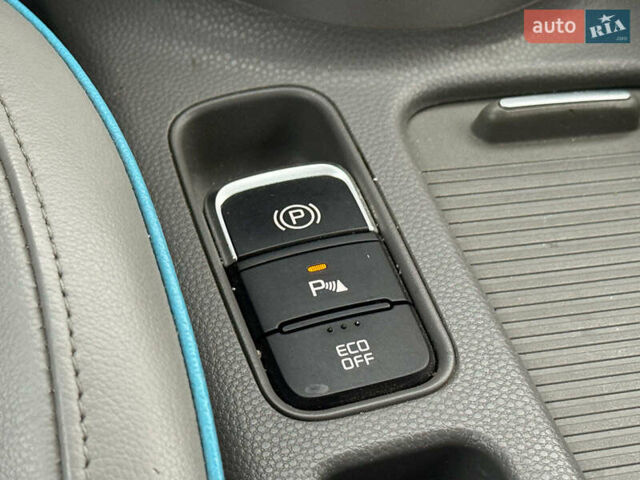 Киа Soul 2017 в Виннице на Automoto.ua Серый Киа Soul, объемом двигателя 0 л и пробегом 108 тыс. км за 10390 $, фото 30 на Automoto.ua