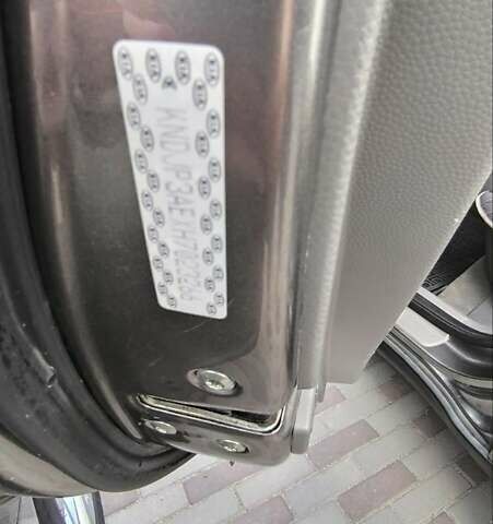Серый Киа Soul, объемом двигателя 0 л и пробегом 82 тыс. км за 11500 $, фото 20 на Automoto.ua