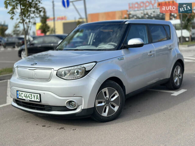Киа Soul 2017 в Ровно на Automoto.ua Серый Киа Soul, объемом двигателя 0 л и пробегом 161 тыс. км за 10450 $, фото 3 на Automoto.ua