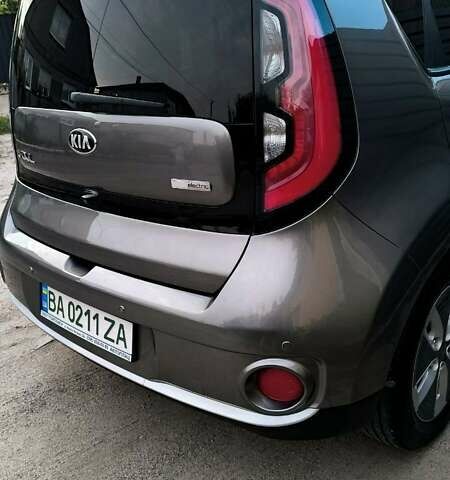 Серый Киа Soul, объемом двигателя 0 л и пробегом 82 тыс. км за 11500 $, фото 24 на Automoto.ua