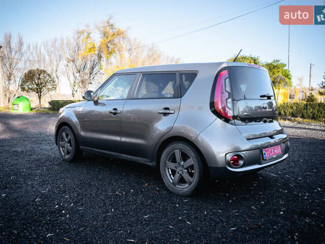 Сірий Кіа Soul, об'ємом двигуна 0 л та пробігом 46 тис. км за 11750 $, фото 10 на Automoto.ua