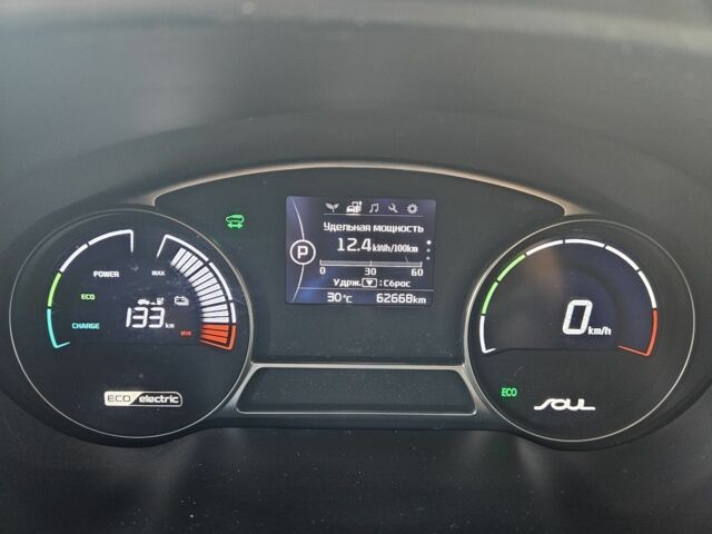 Серый Киа Soul, объемом двигателя 0 л и пробегом 67 тыс. км за 11000 $, фото 12 на Automoto.ua