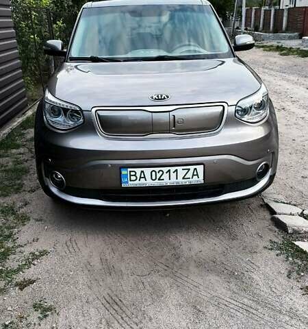 Серый Киа Soul, объемом двигателя 0 л и пробегом 82 тыс. км за 11500 $, фото 22 на Automoto.ua