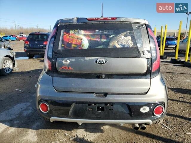 Сірий Кіа Soul, об'ємом двигуна 1.6 л та пробігом 84 тис. км за 1250 $, фото 5 на Automoto.ua