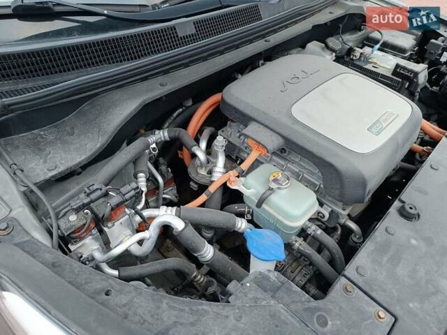 Серый Киа Soul, объемом двигателя 0 л и пробегом 130 тыс. км за 6150 $, фото 42 на Automoto.ua