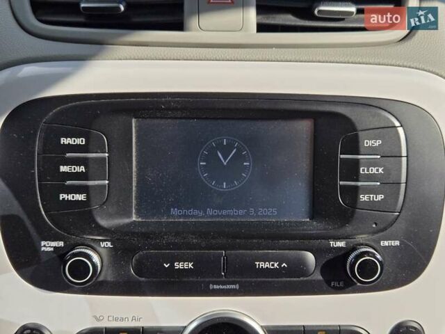 Сірий Кіа Soul, об'ємом двигуна 0 л та пробігом 116 тис. км за 9700 $, фото 24 на Automoto.ua