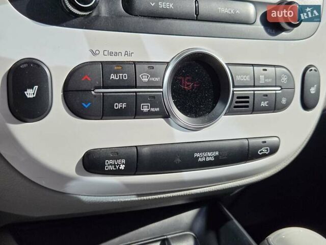 Сірий Кіа Soul, об'ємом двигуна 0 л та пробігом 116 тис. км за 9700 $, фото 21 на Automoto.ua