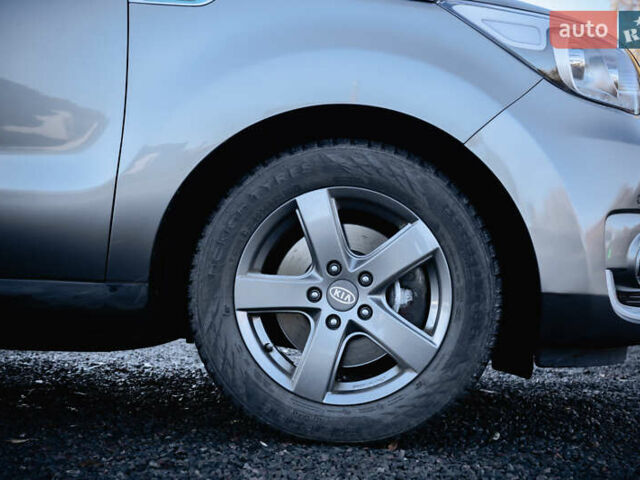 Сірий Кіа Soul, об'ємом двигуна 0 л та пробігом 46 тис. км за 11750 $, фото 12 на Automoto.ua