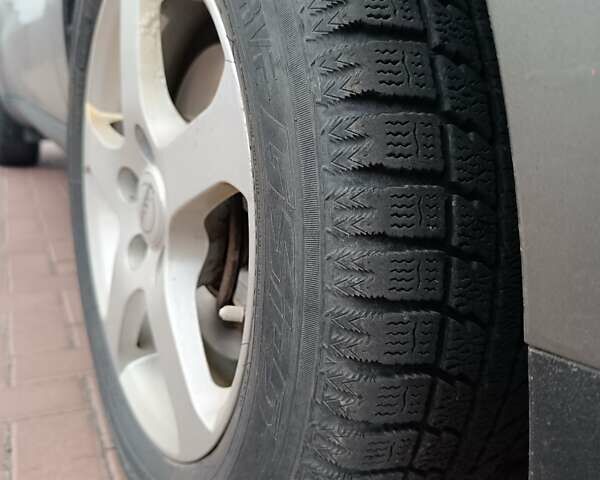 Серый Киа Soul, объемом двигателя 0 л и пробегом 130 тыс. км за 6150 $, фото 36 на Automoto.ua