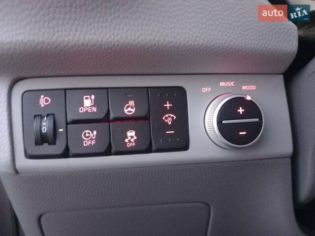 Сірий Кіа Soul, об'ємом двигуна 0 л та пробігом 105 тис. км за 11200 $, фото 19 на Automoto.ua