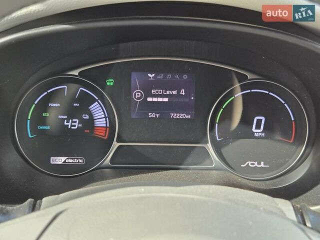 Сірий Кіа Soul, об'ємом двигуна 0 л та пробігом 116 тис. км за 9700 $, фото 26 на Automoto.ua