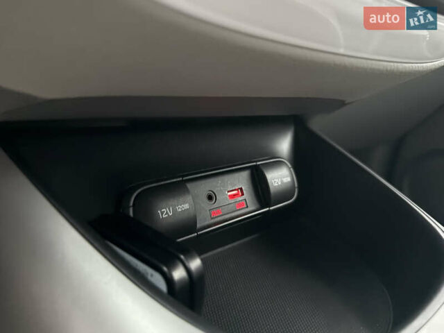 Сірий Кіа Soul, об'ємом двигуна 0 л та пробігом 141 тис. км за 10444 $, фото 25 на Automoto.ua