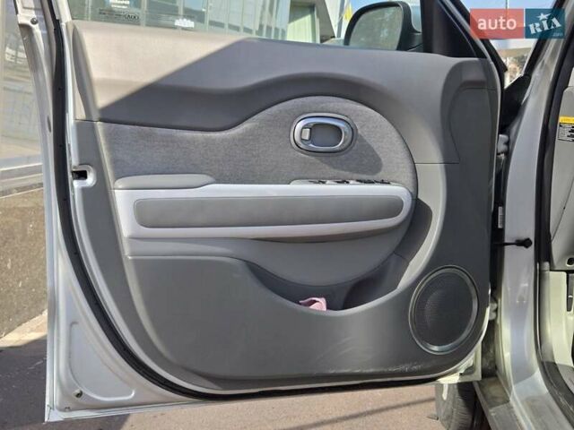 Сірий Кіа Soul, об'ємом двигуна 0 л та пробігом 116 тис. км за 9700 $, фото 14 на Automoto.ua