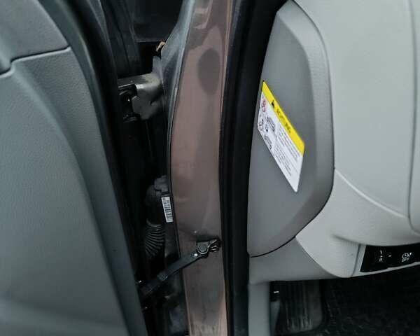 Серый Киа Soul, объемом двигателя 0 л и пробегом 130 тыс. км за 6150 $, фото 22 на Automoto.ua