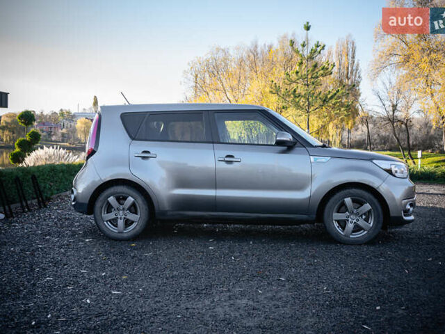 Сірий Кіа Soul, об'ємом двигуна 0 л та пробігом 46 тис. км за 11750 $, фото 4 на Automoto.ua