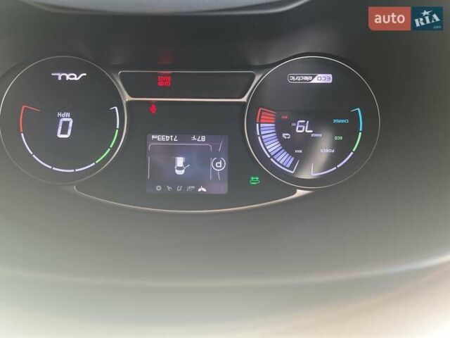 Сірий Кіа Soul, об'ємом двигуна 0 л та пробігом 71 тис. км за 11000 $, фото 4 на Automoto.ua