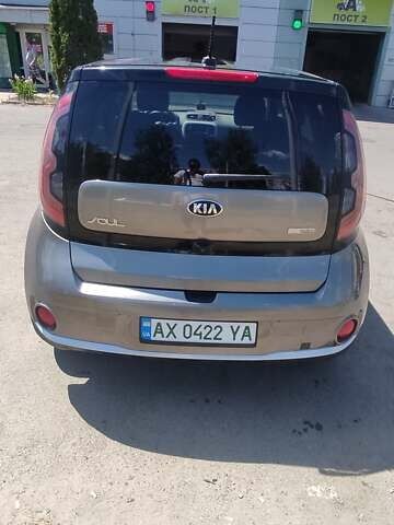Киа Soul 2017 в Харькове на Automoto.ua Серый Киа Soul, объемом двигателя 0 л и пробегом 77 тыс. км за 13000 $, фото 8 на Automoto.ua