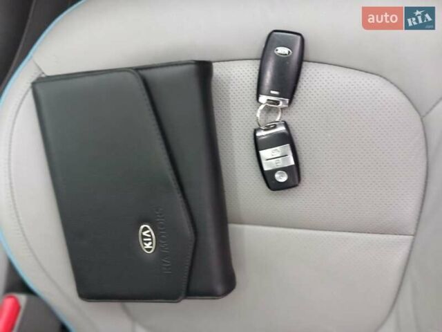 Серый Киа Soul, объемом двигателя 0 л и пробегом 60 тыс. км за 11700 $, фото 19 на Automoto.ua