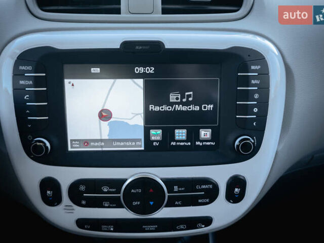 Сірий Кіа Soul, об'ємом двигуна 0 л та пробігом 46 тис. км за 11750 $, фото 20 на Automoto.ua