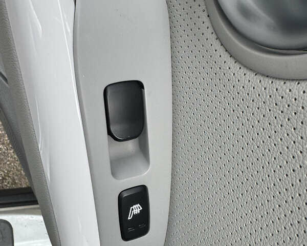 Серый Киа Soul, объемом двигателя 0 л и пробегом 231 тыс. км за 10300 $, фото 18 на Automoto.ua